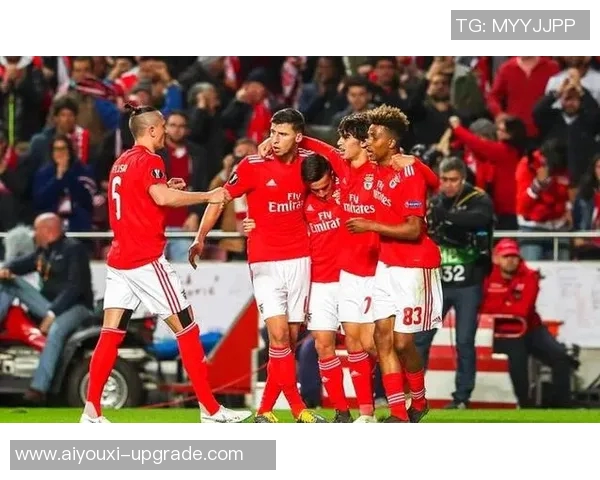 中超赛场惊现冷门本菲卡逆转那不勒斯引发争议判罚热议