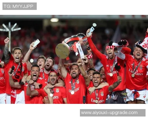 英超惊现冷门本菲卡以1-0战胜马竞引发争议判罚引爆全场气氛